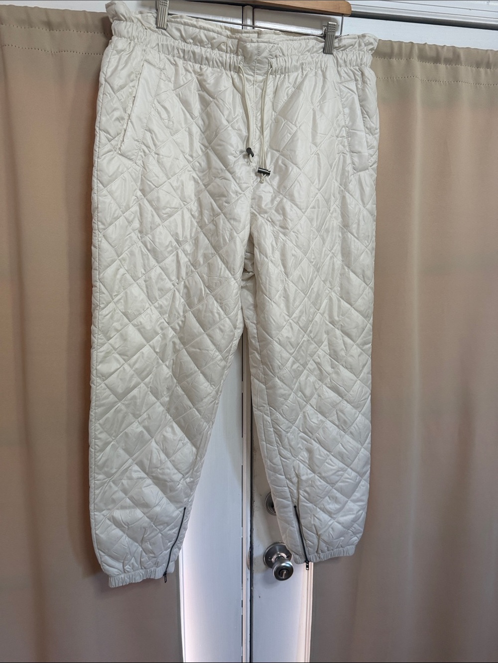 Quilted Cream Women's Trousers with Elastic Waist